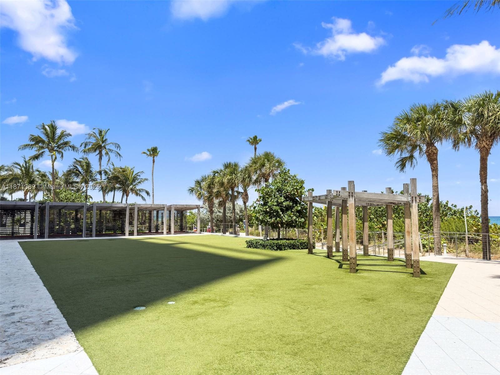 6801 Collins Ave 418 (deed 407) photo 21