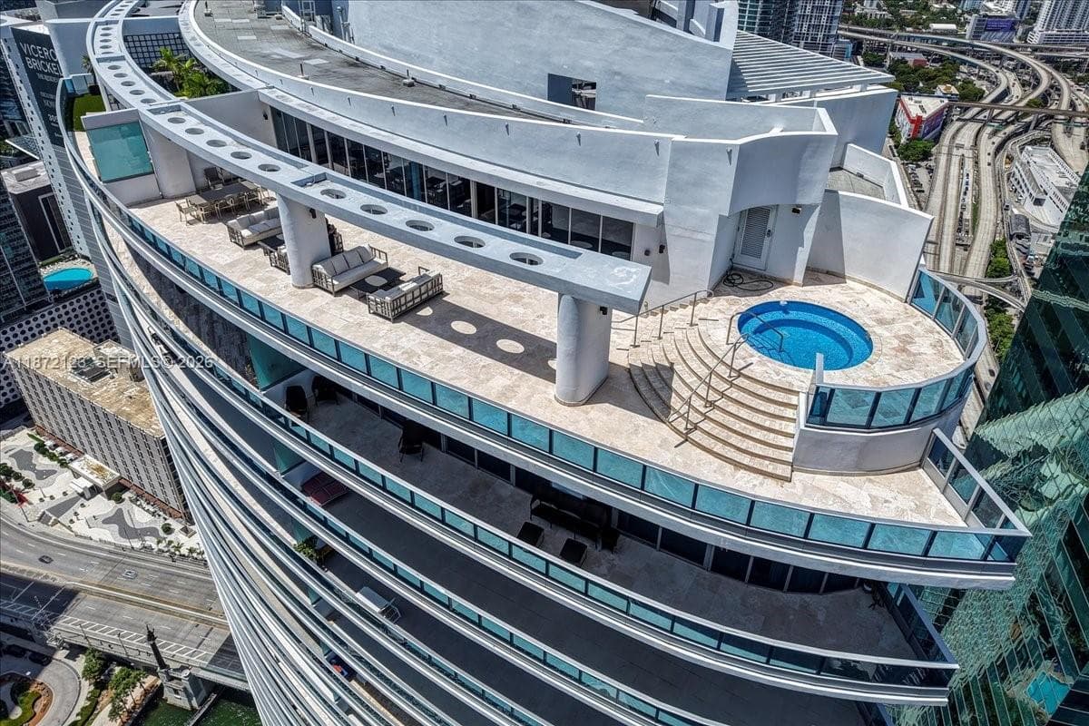 200 Biscayne Boulevard Way 1