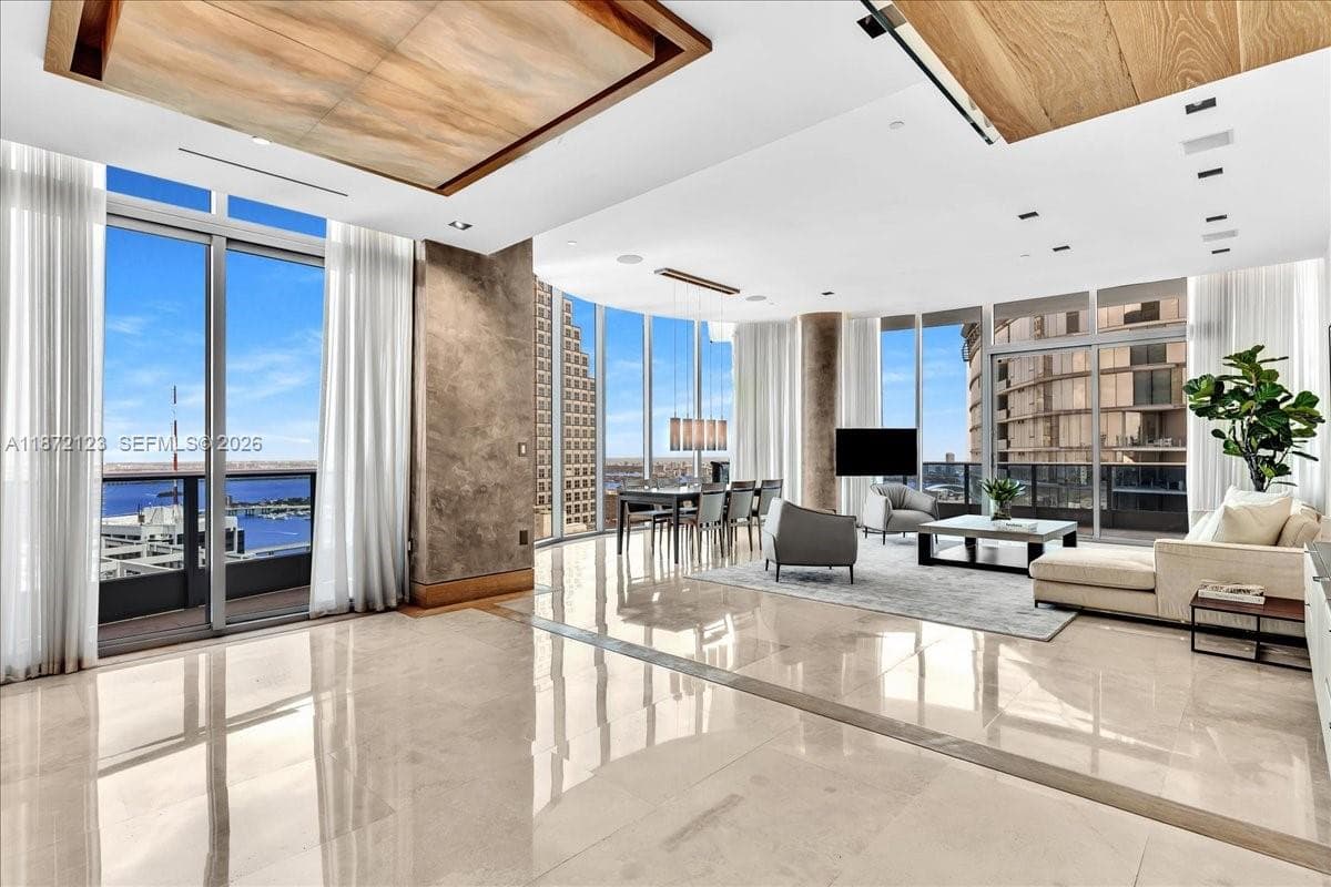 200 Biscayne Boulevard Way 5