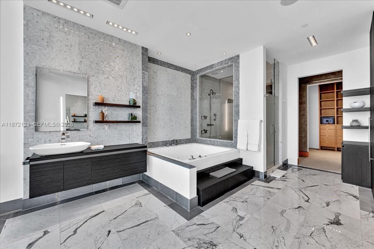 200 Biscayne Boulevard Way PH 5401 photo 20