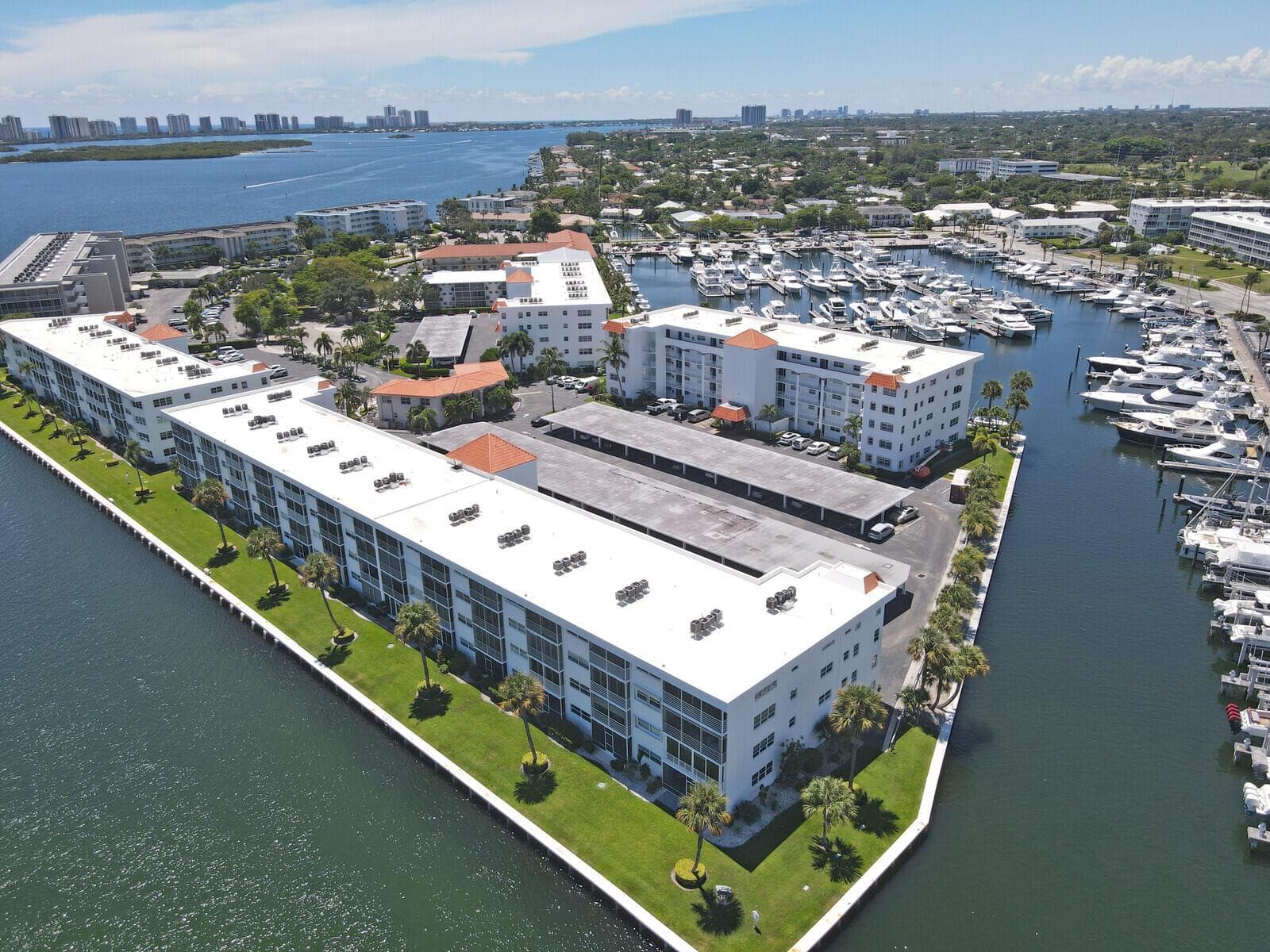 20 Yacht Club Drive #403 1