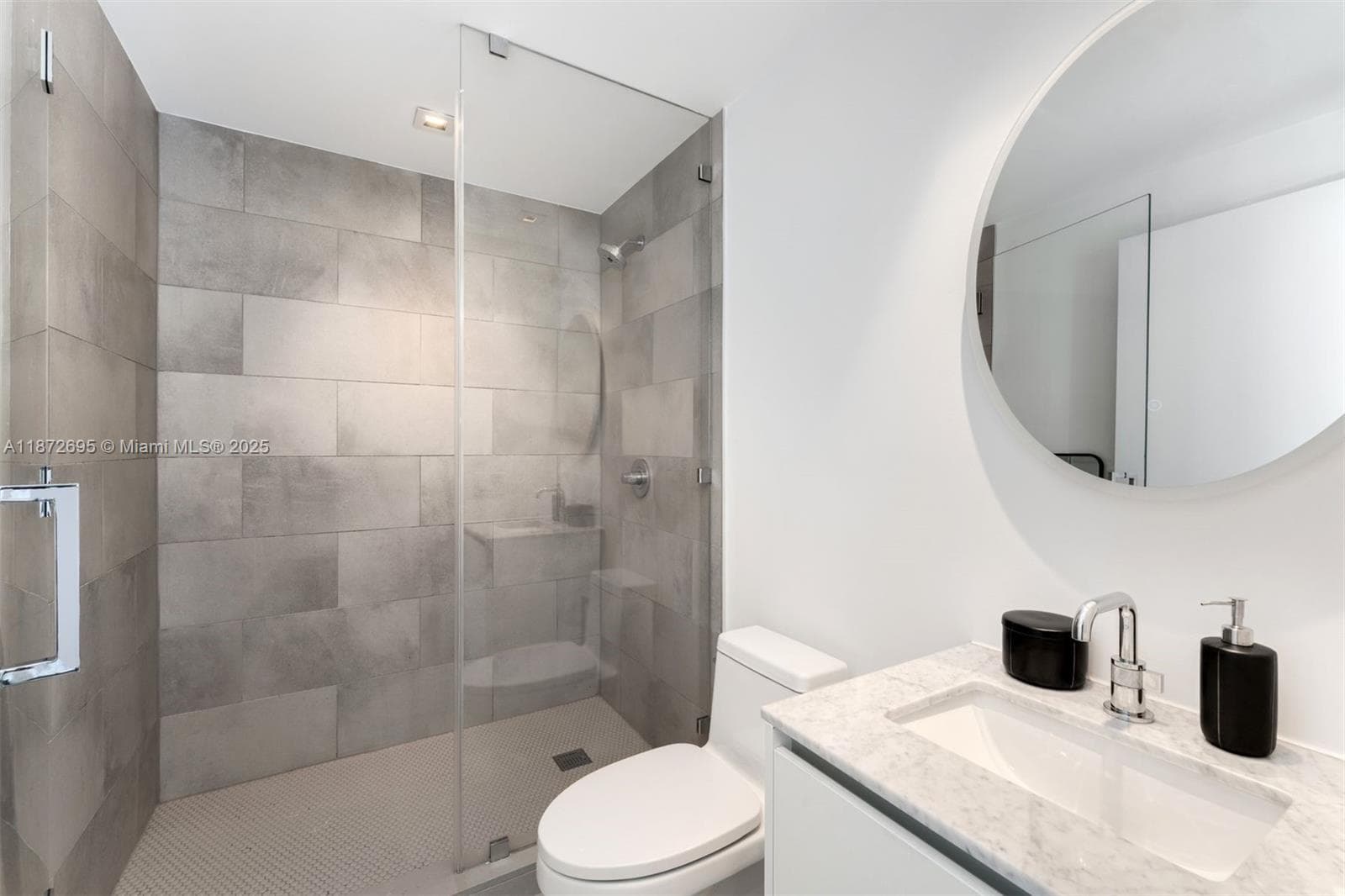 788 23rd St 2301 photo 22