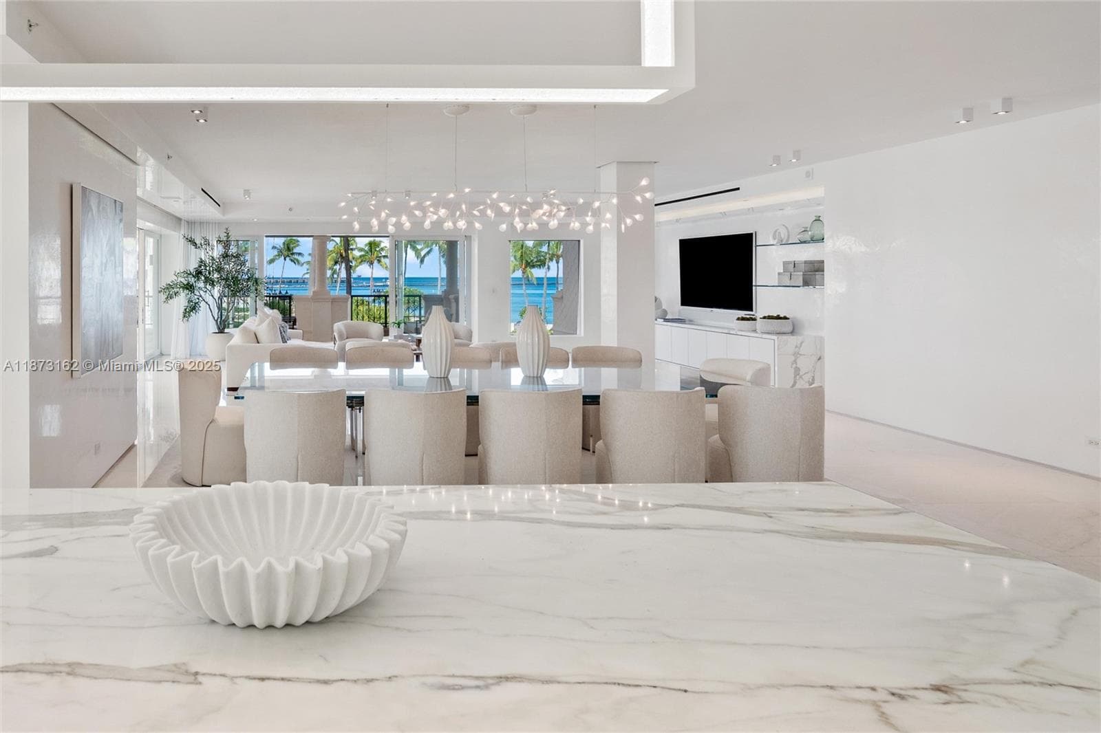 7921 Fisher Island Dr 7921 photo 6