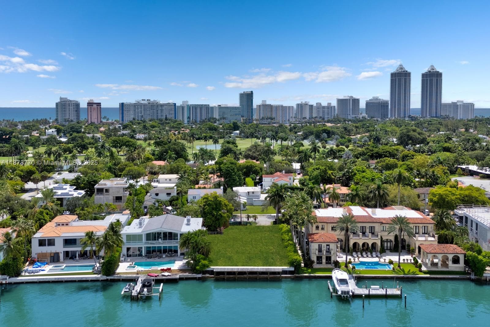 5226 Bay Rd 4