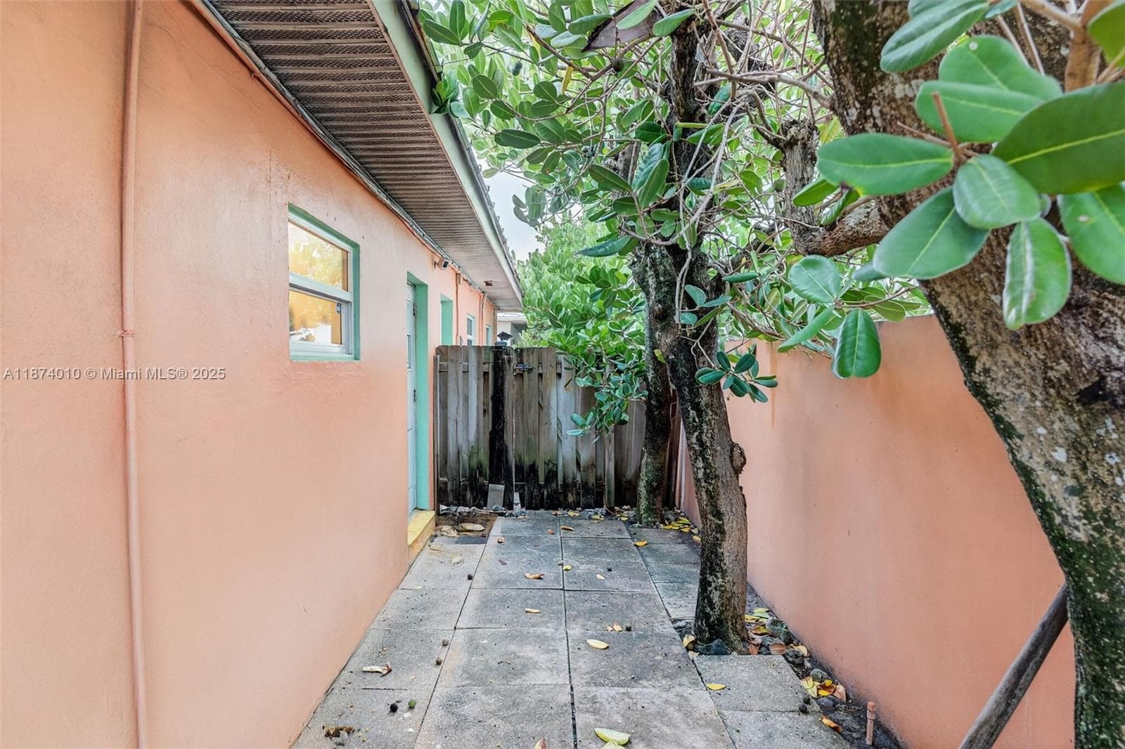 820 N Ocean Blvd 1 photo 12