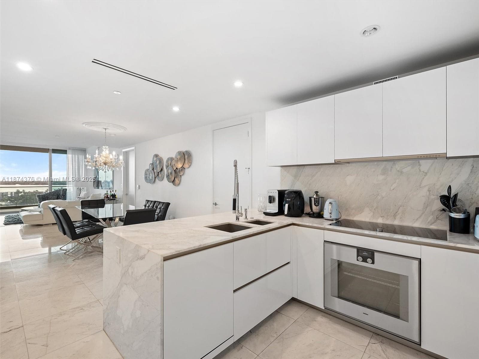 10203 Collins Ave 1105 photo 8