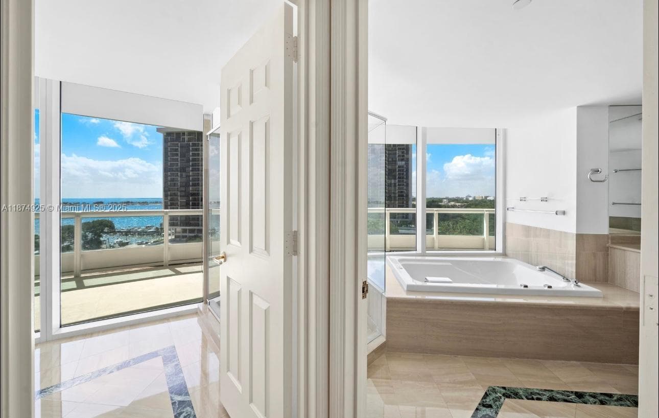 1643 Brickell Ave 1002 photo 16