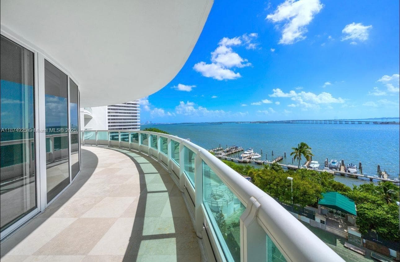 1643 Brickell Ave 1
