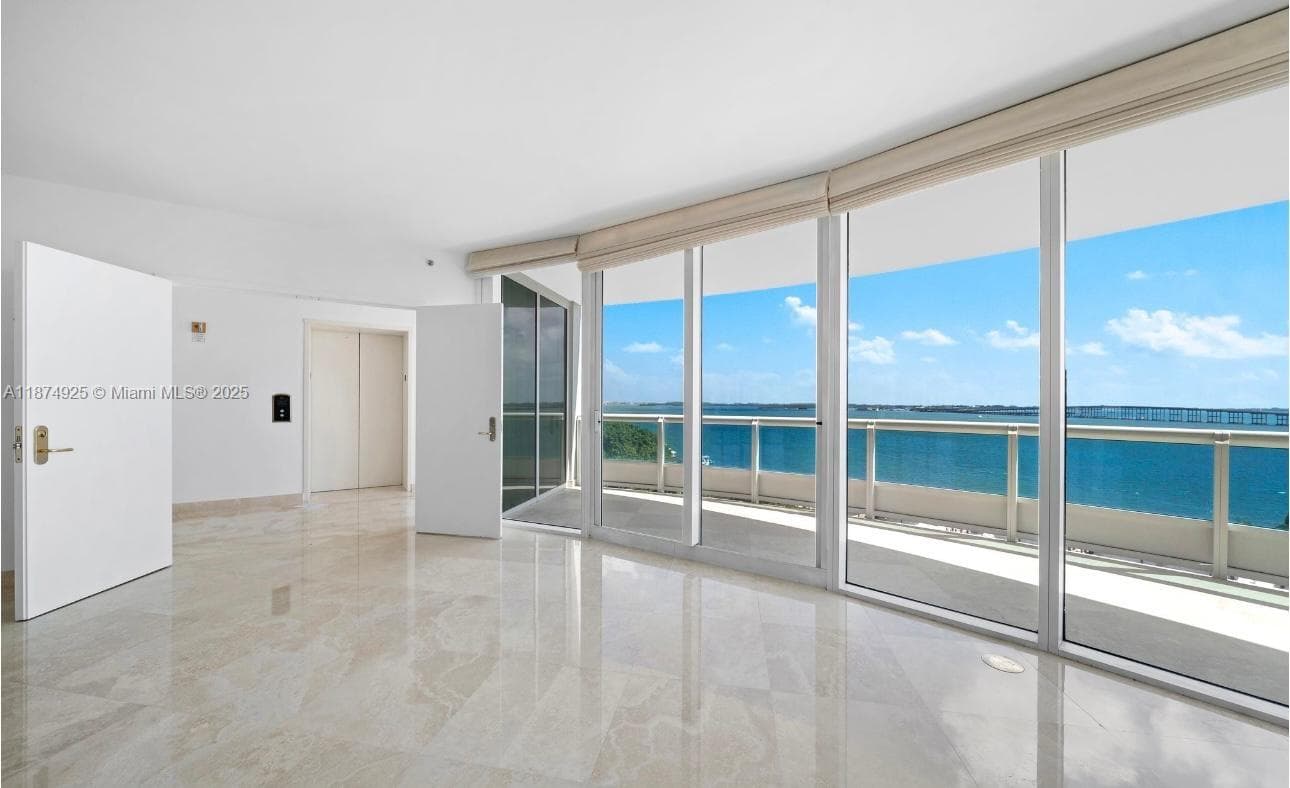 1643 Brickell Ave 1002 photo 10