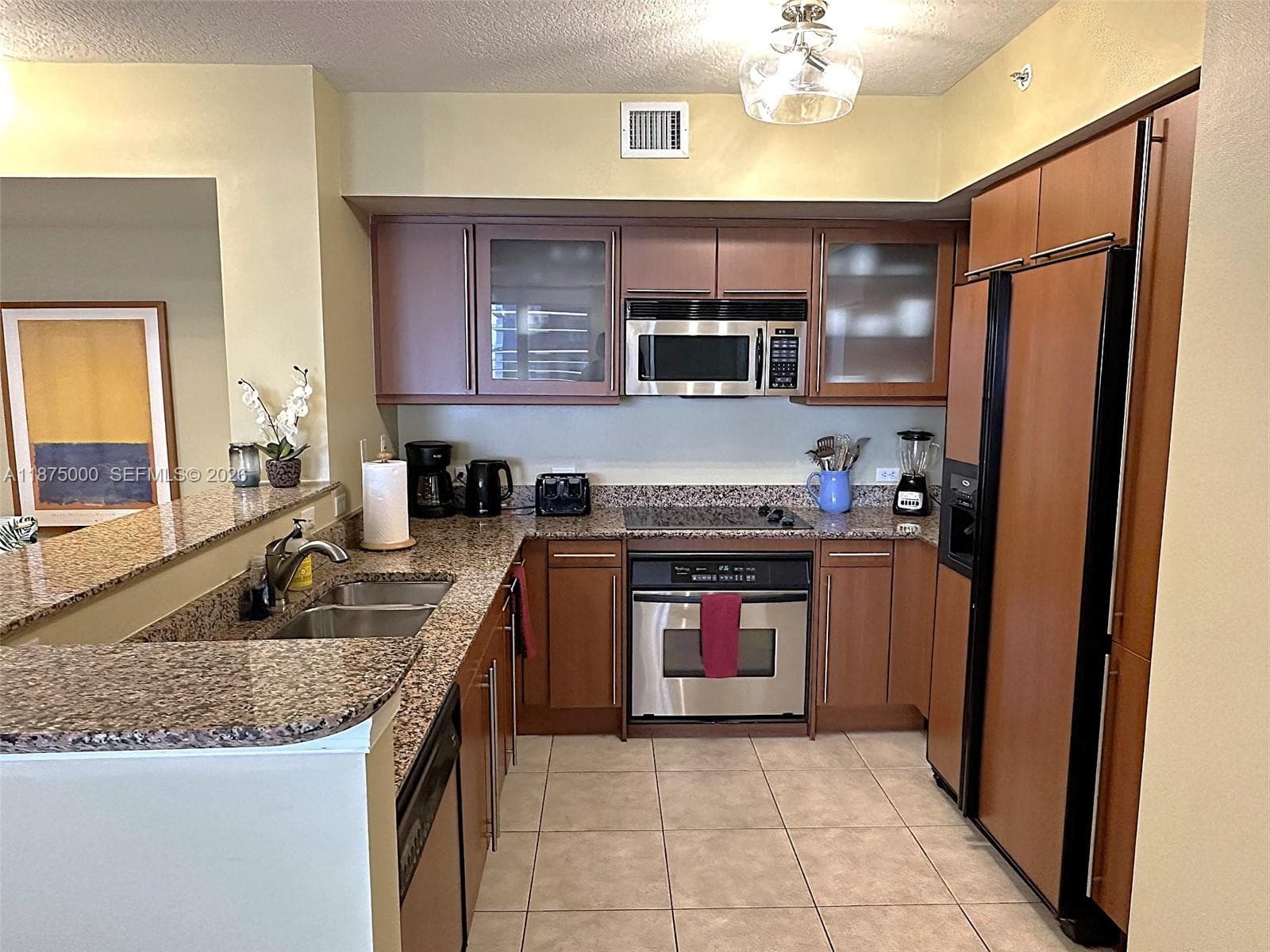 2080 OCEAN DRIVE 1010 photo 6