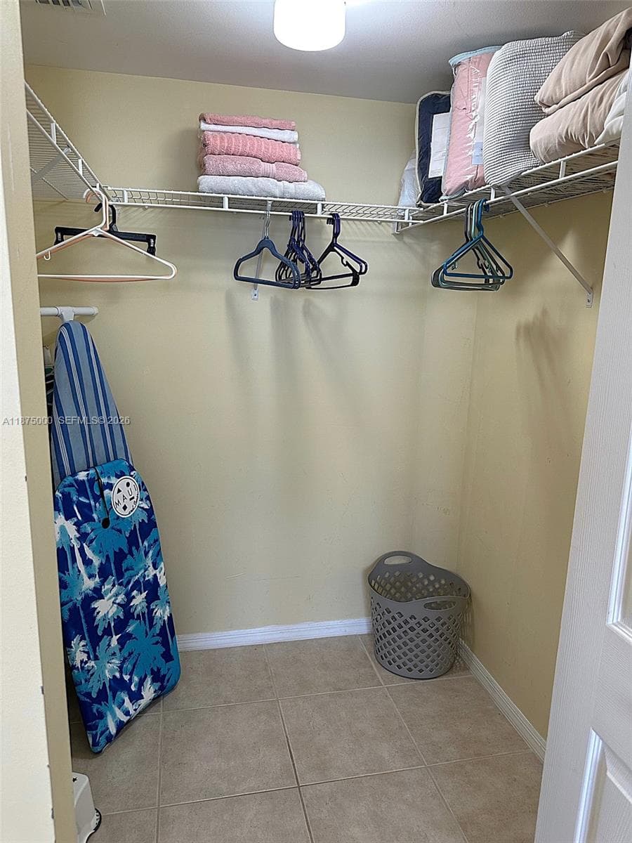 2080 OCEAN DRIVE 1010 photo 17