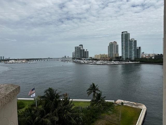 6800 Fisher Island Dr 6871 photo 10