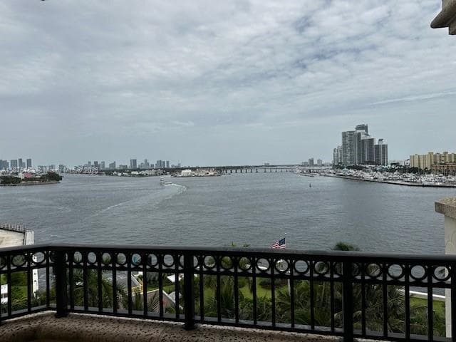 6800 Fisher Island Dr 6871 photo 11