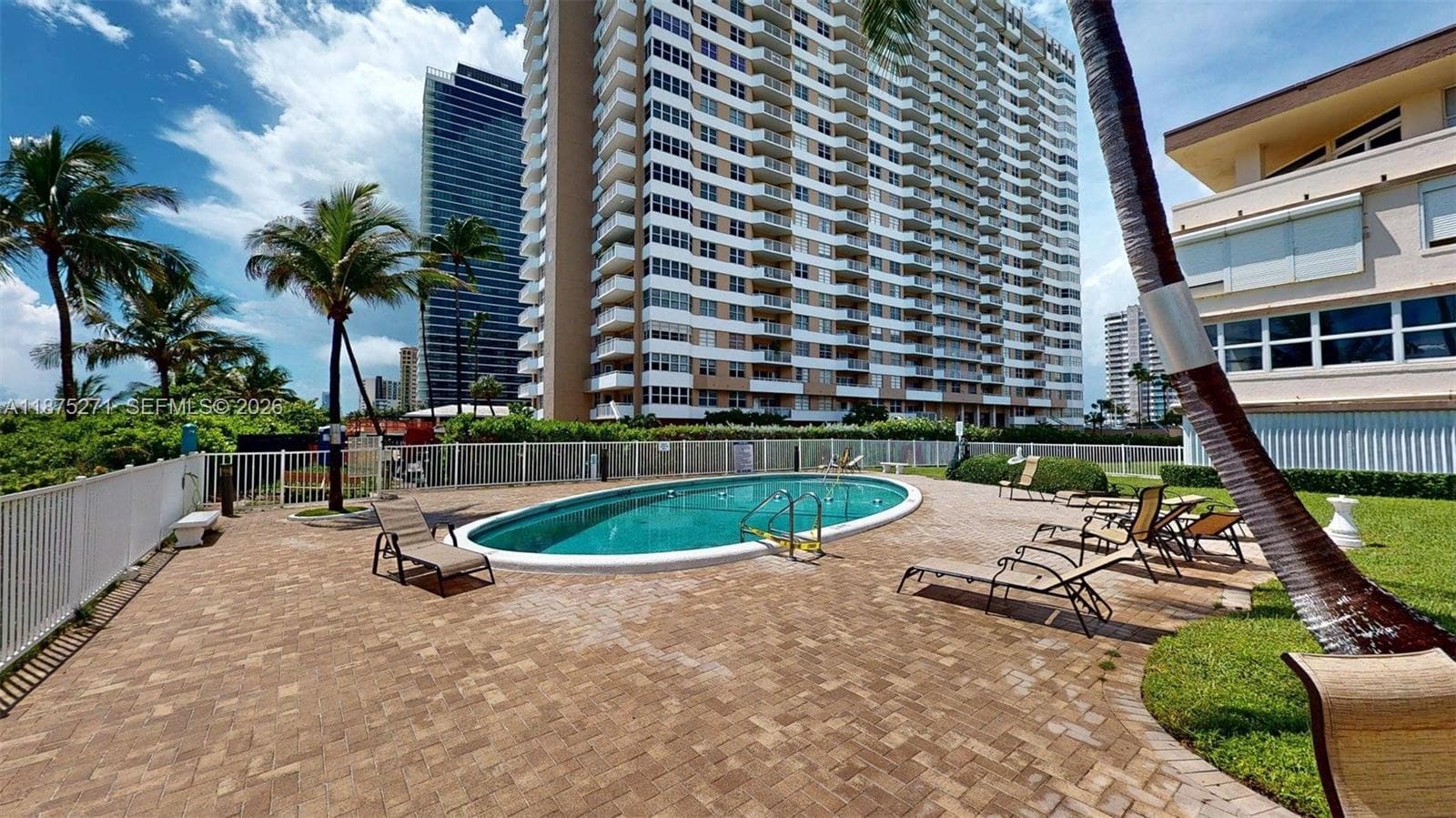 1936 S Ocean Dr 11D photo 22