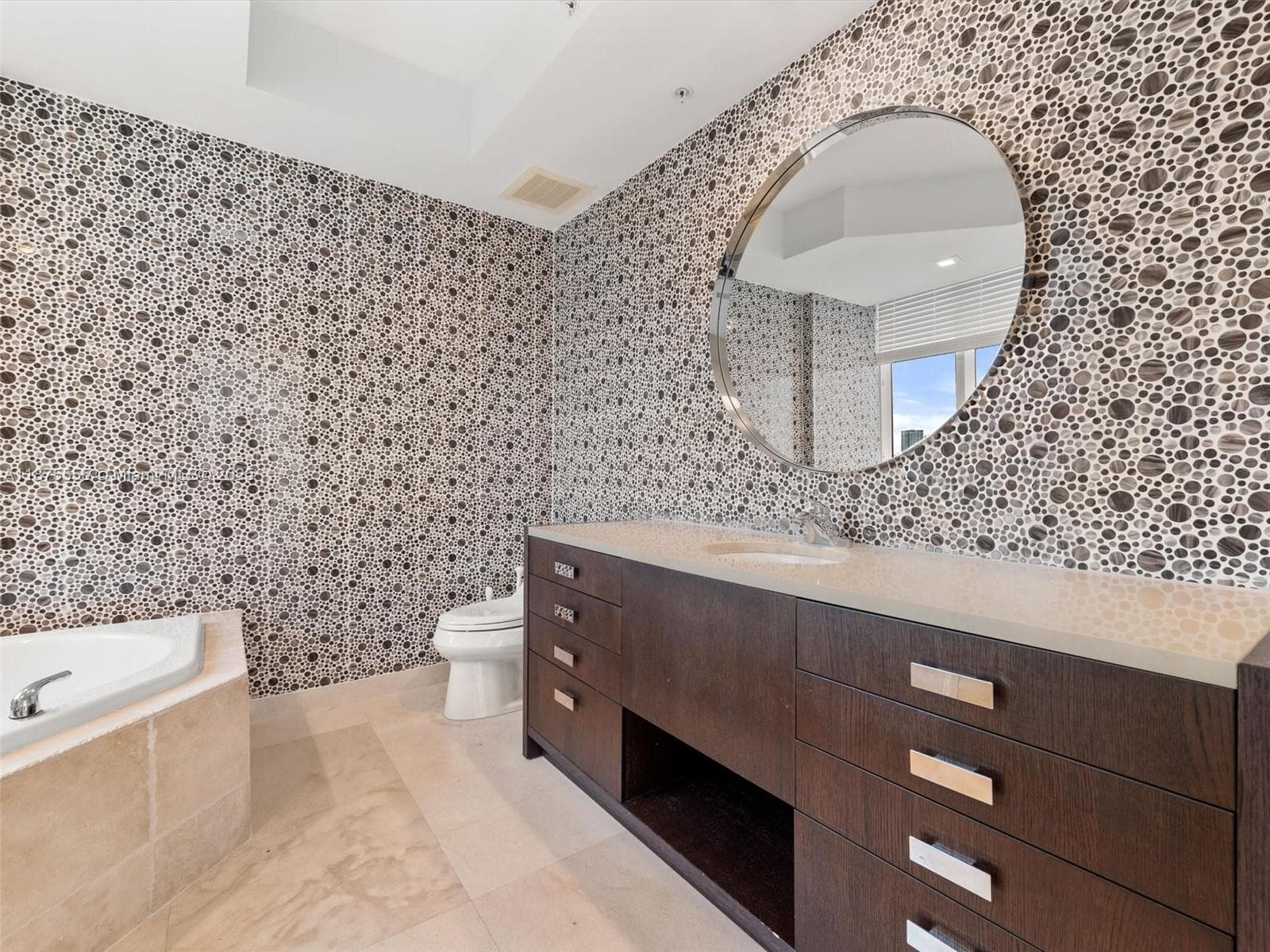 18201 Collins Ave 1209 photo 22