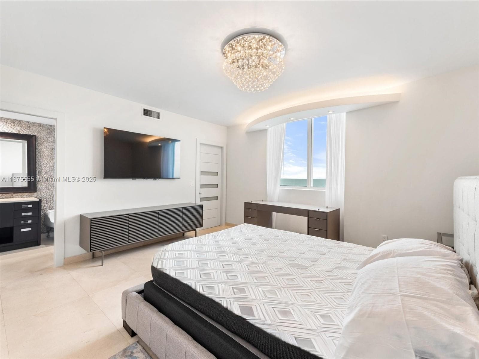18201 Collins Ave 1209 photo 25