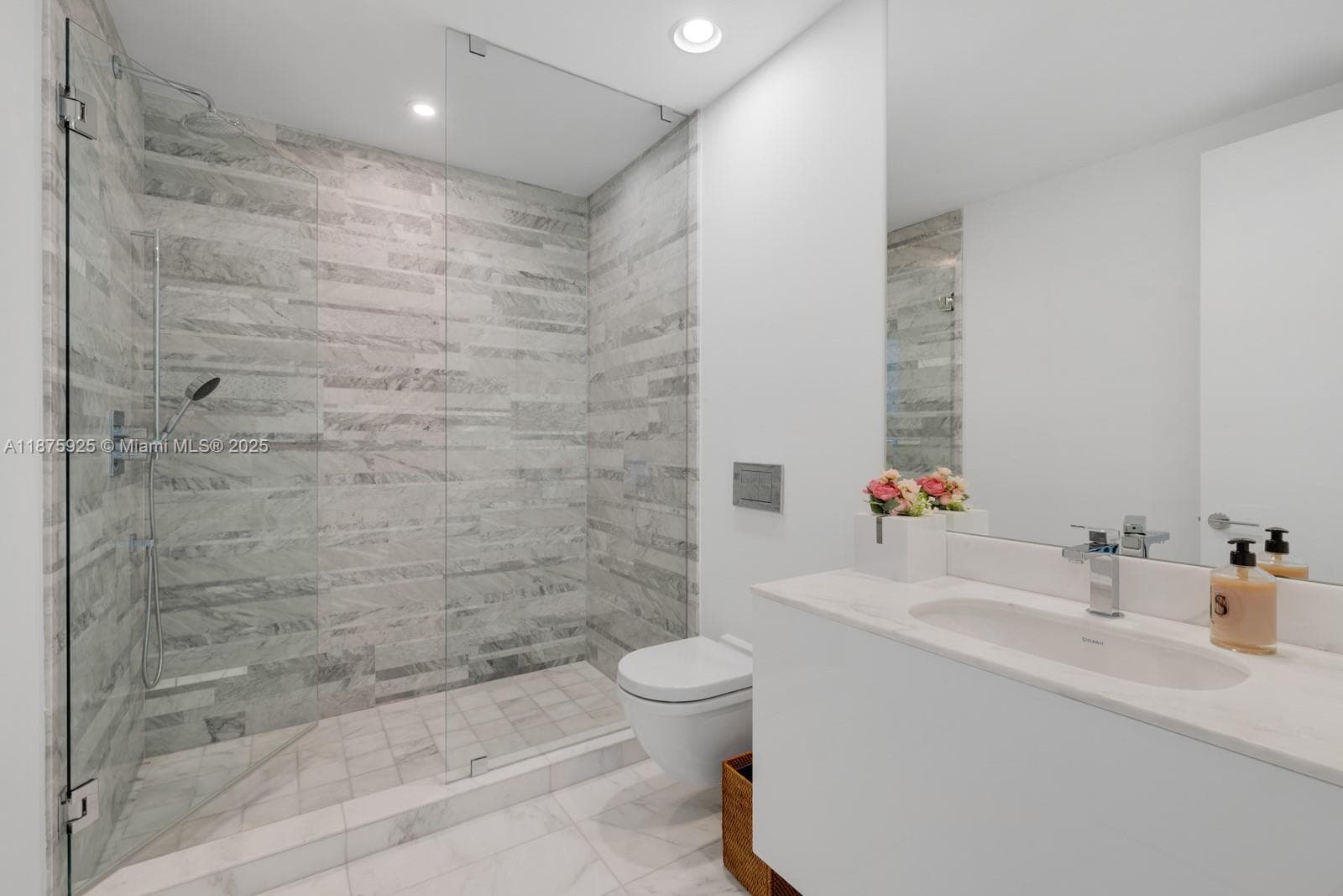 10203 Collins Ave 204 photo 18