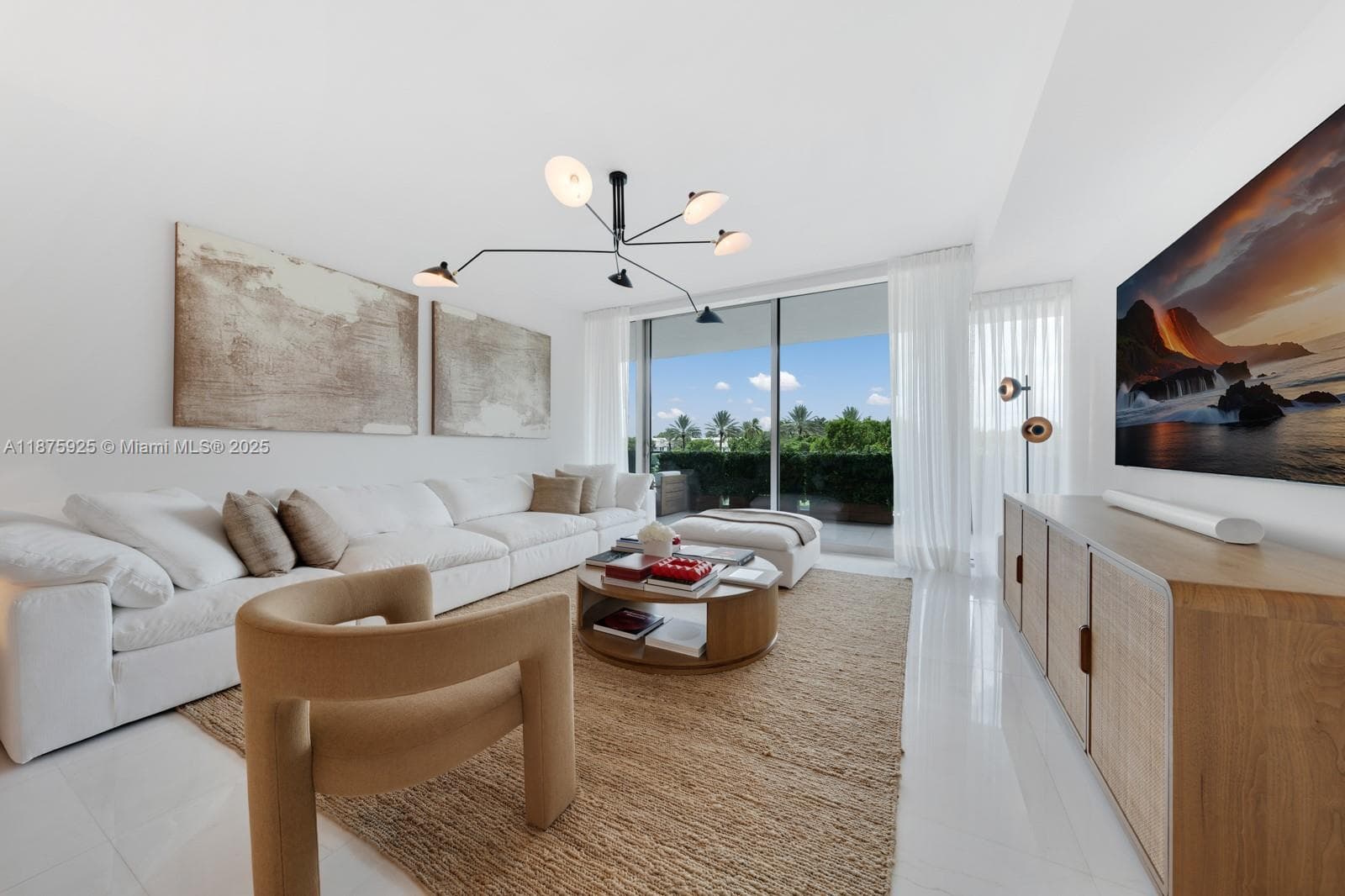 10203 Collins Ave 4