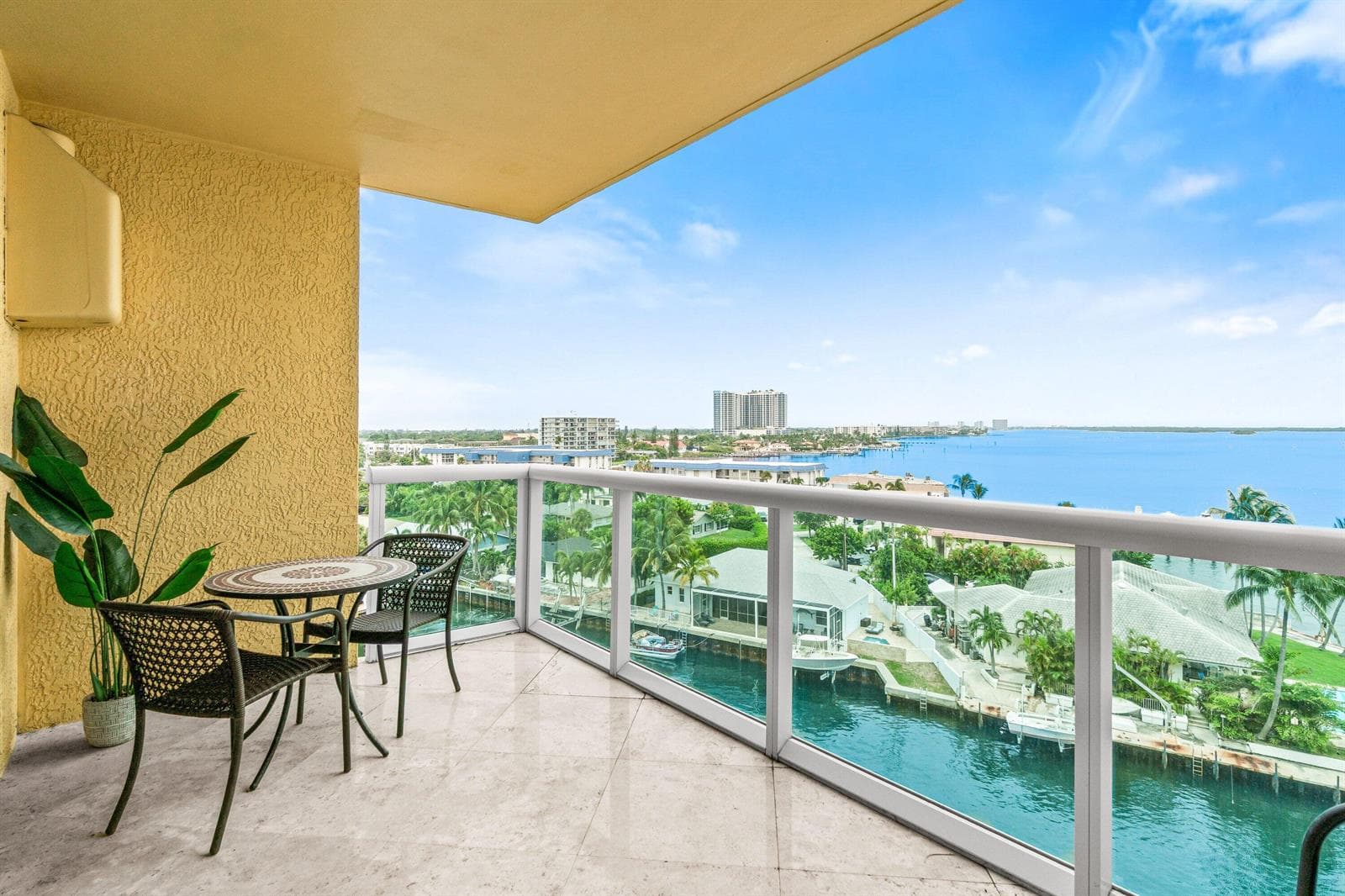 2650 Lake Shore Drive #703 2