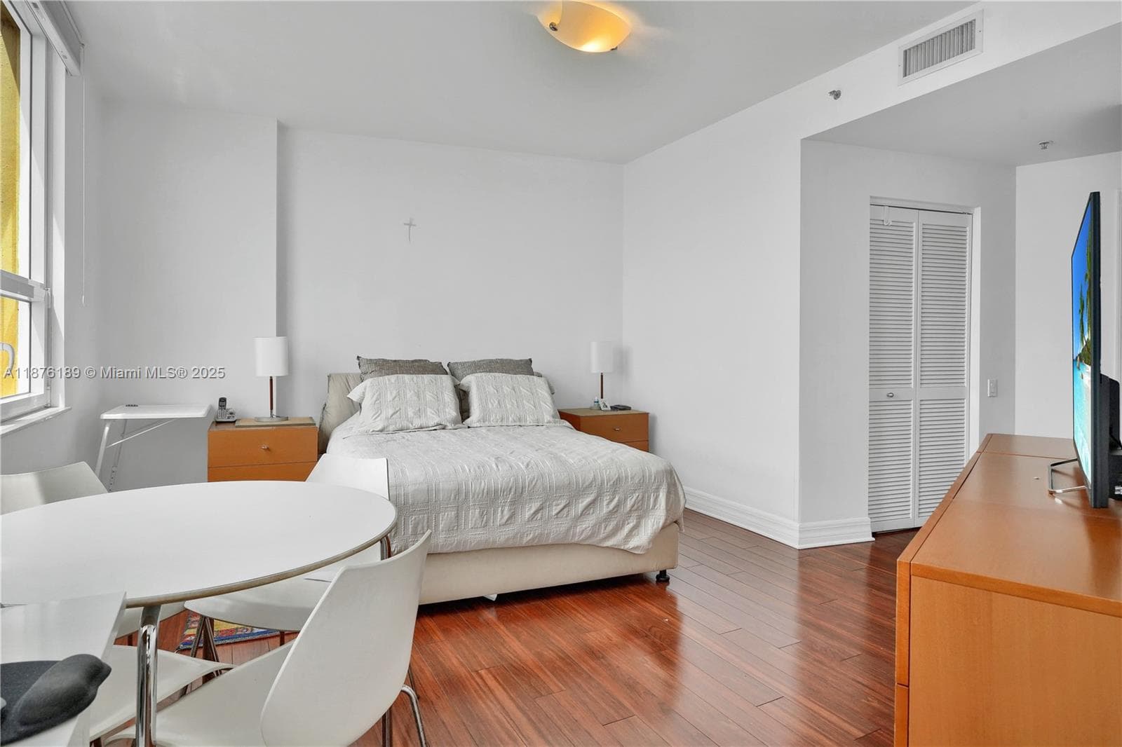 808 Brickell Key Dr 2506 photo 13