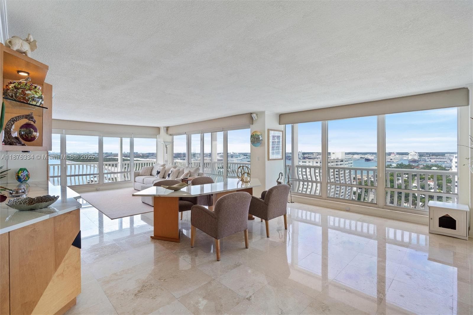 2200 Ocean Ln 5