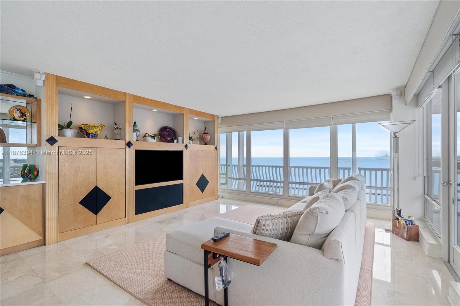 2200 Ocean Ln 1902 photo 9