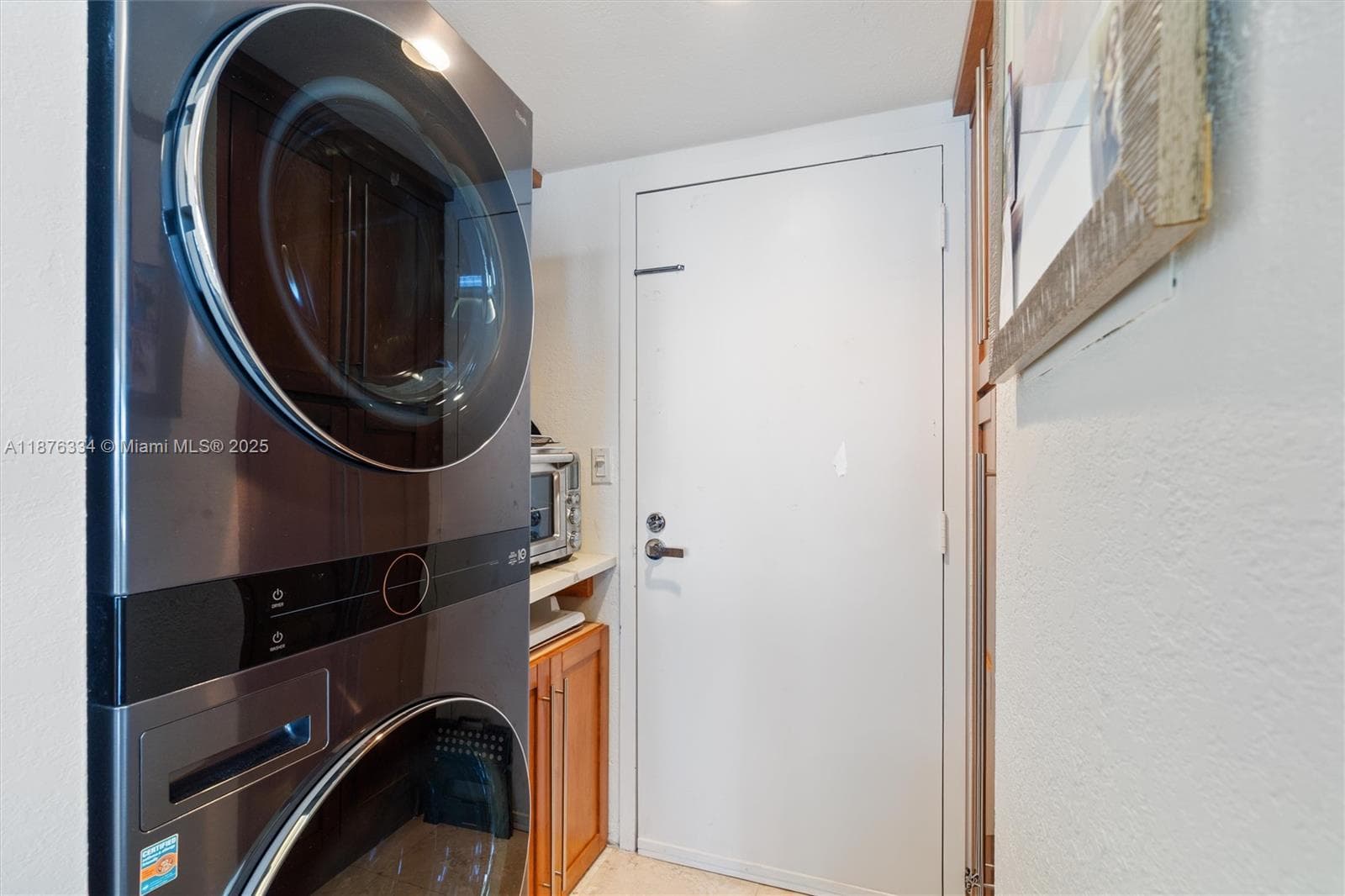 2200 Ocean Ln 1902 photo 15