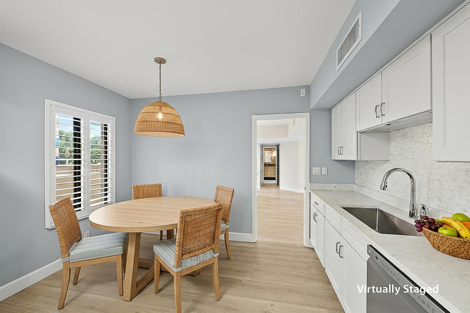 16910 Bay Street E204 photo 9