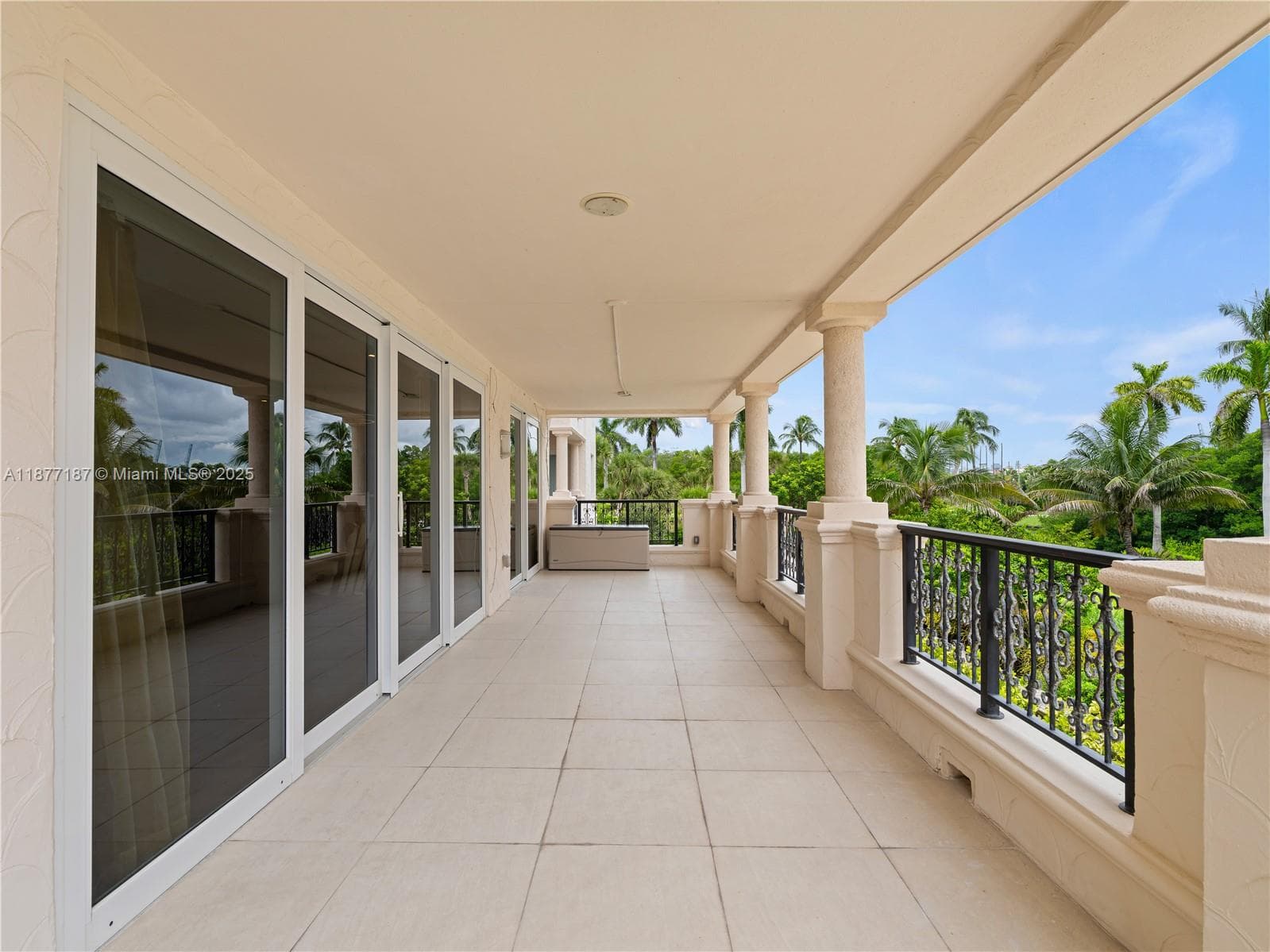 8011 Fisher Island Dr 8011 photo 10