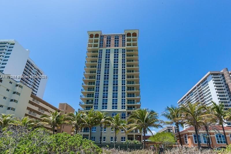 2080 Ocean Dr 1