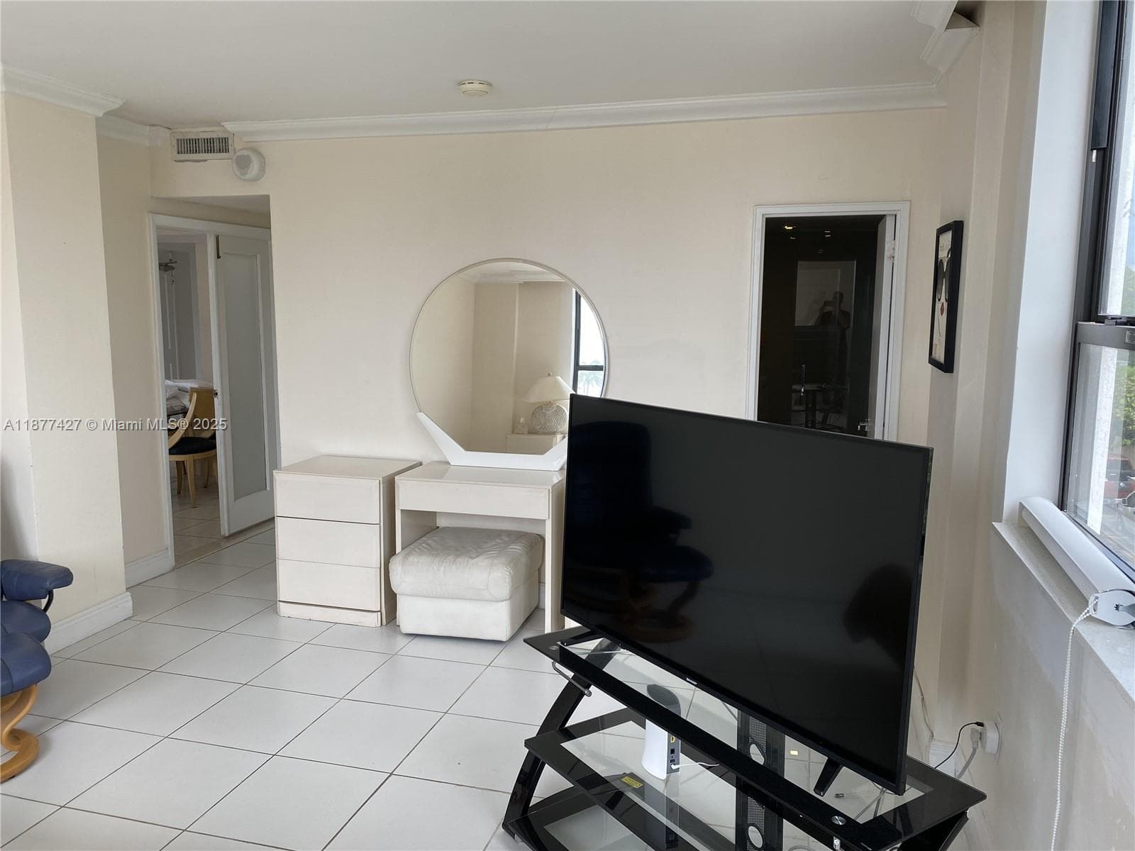 10185 Collins Ave 319 photo 15