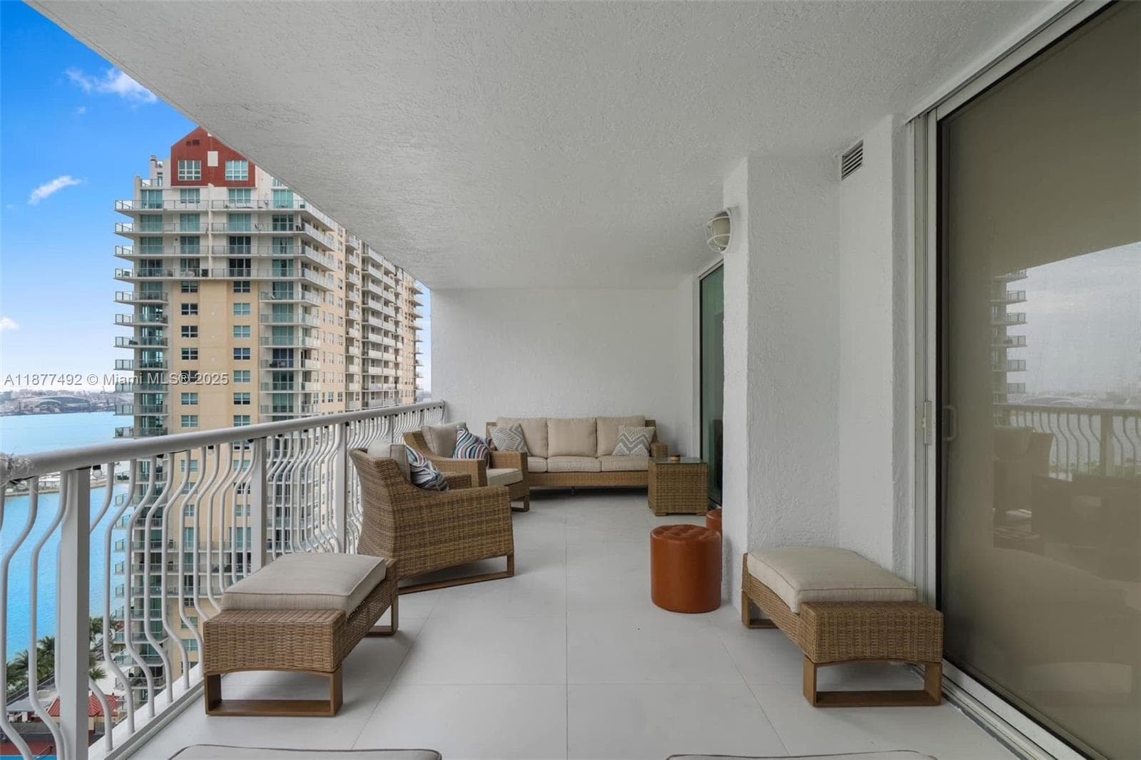 1200 Brickell Bay Dr 2812 photo 22