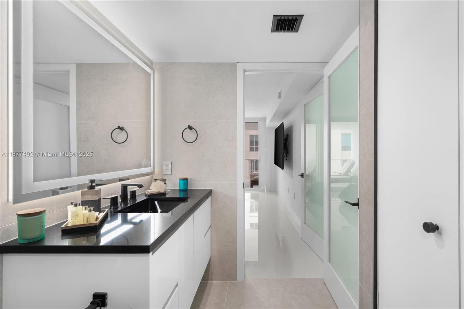 1200 Brickell Bay Dr 2812 photo 15