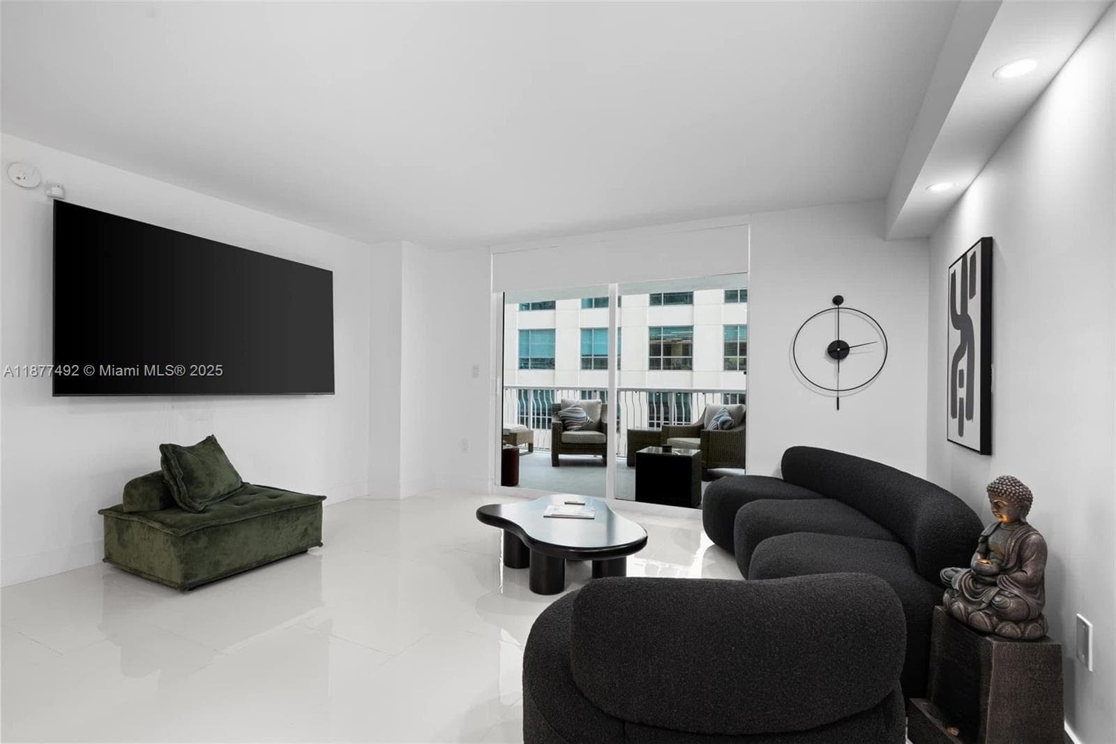 1200 Brickell Bay Dr 2812 photo 25