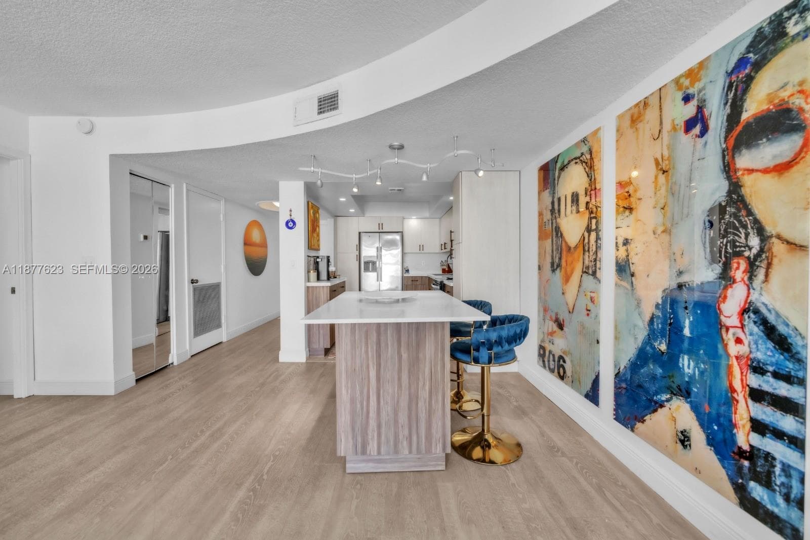 2401 Ocean Dr 2504 photo 7