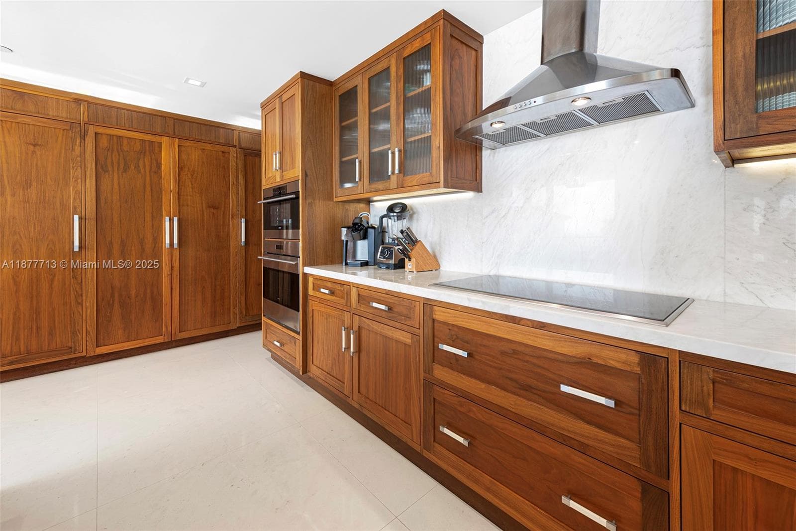 7966 Fisher Island Dr 7966 photo 13
