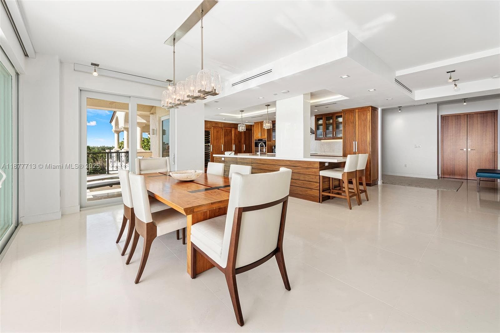 7966 Fisher Island Dr 7966 photo 14