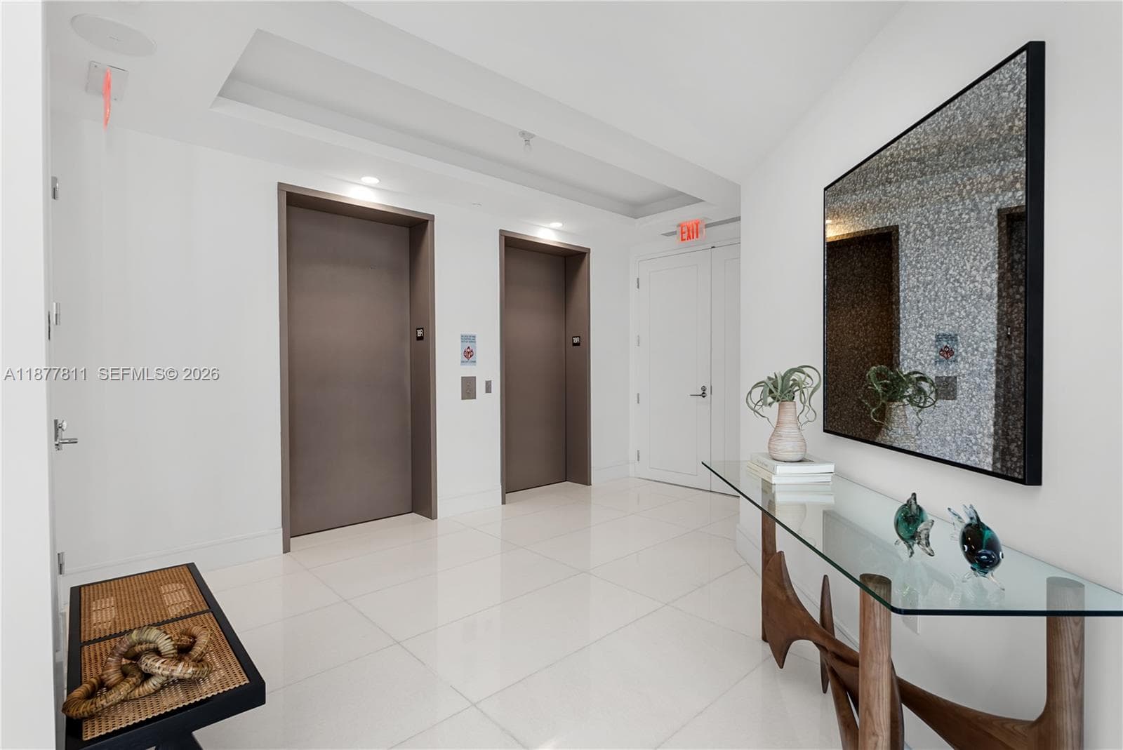 17975 Collins Ave N-1802 photo 25