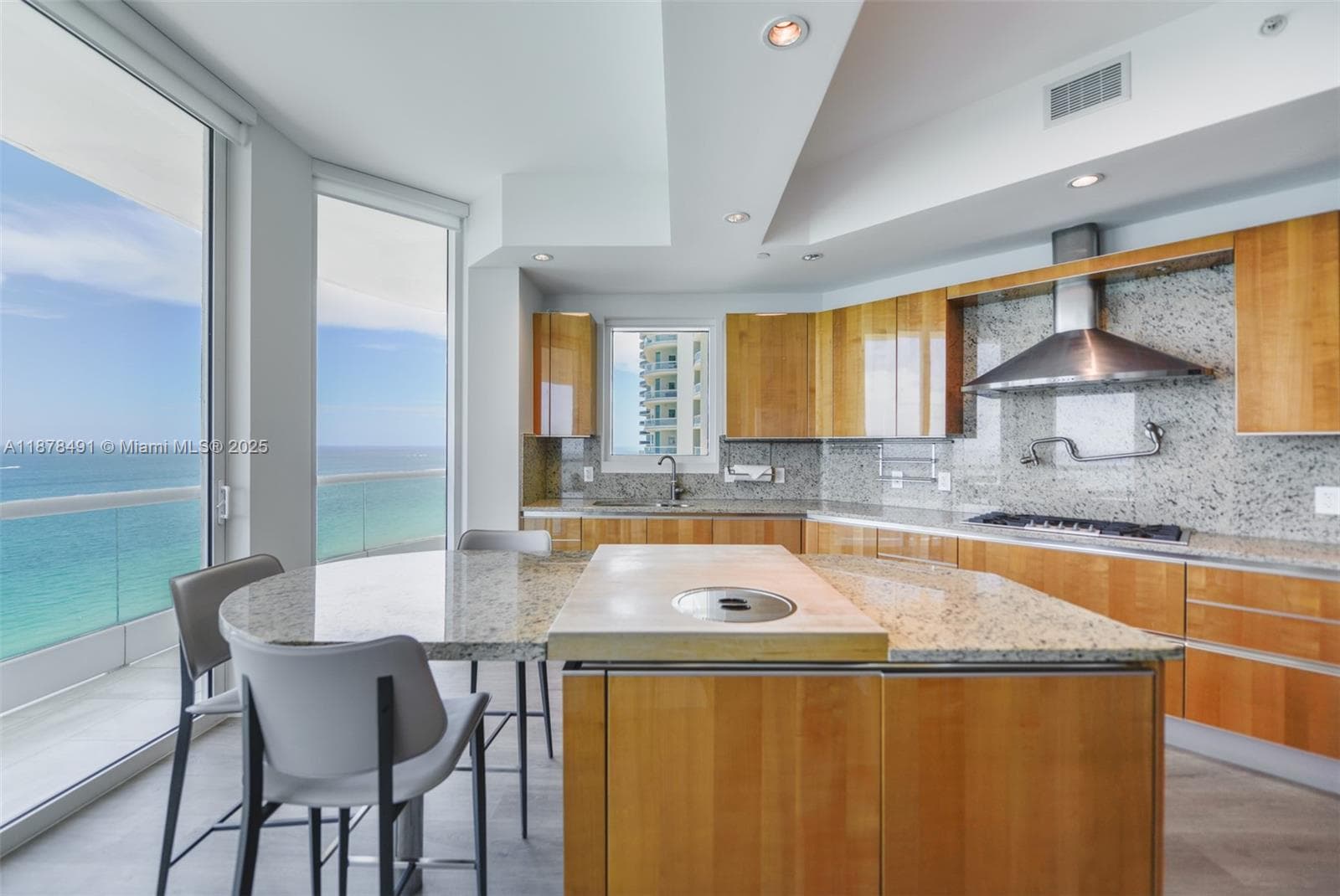 16051 Collins Ave 2102 photo 9