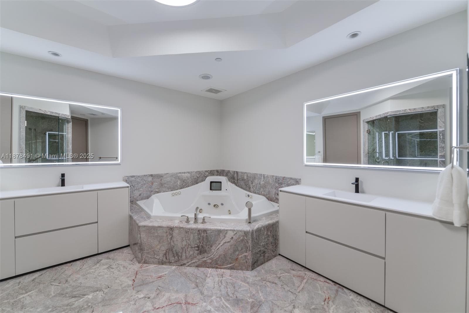16051 Collins Ave 2102 photo 18