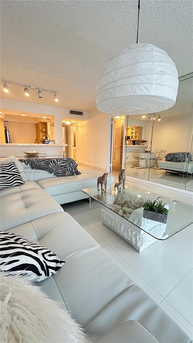 2030 S Ocean Dr 725 photo 12