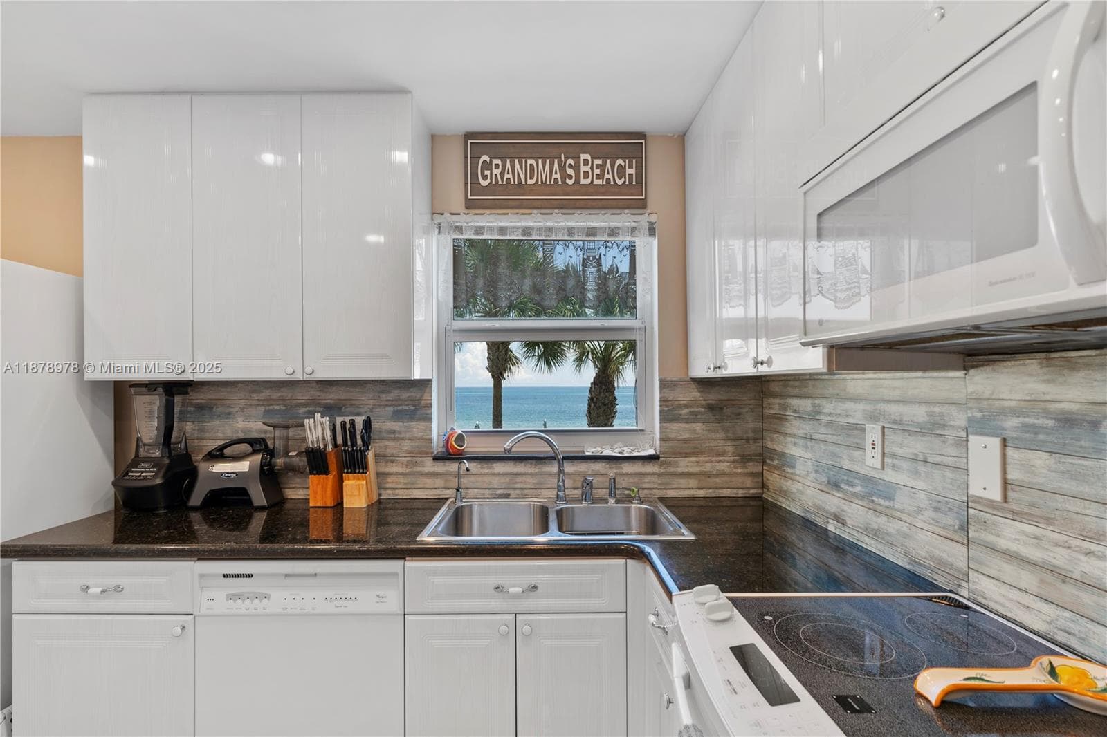 3550 Galt Ocean Dr 111 photo 18