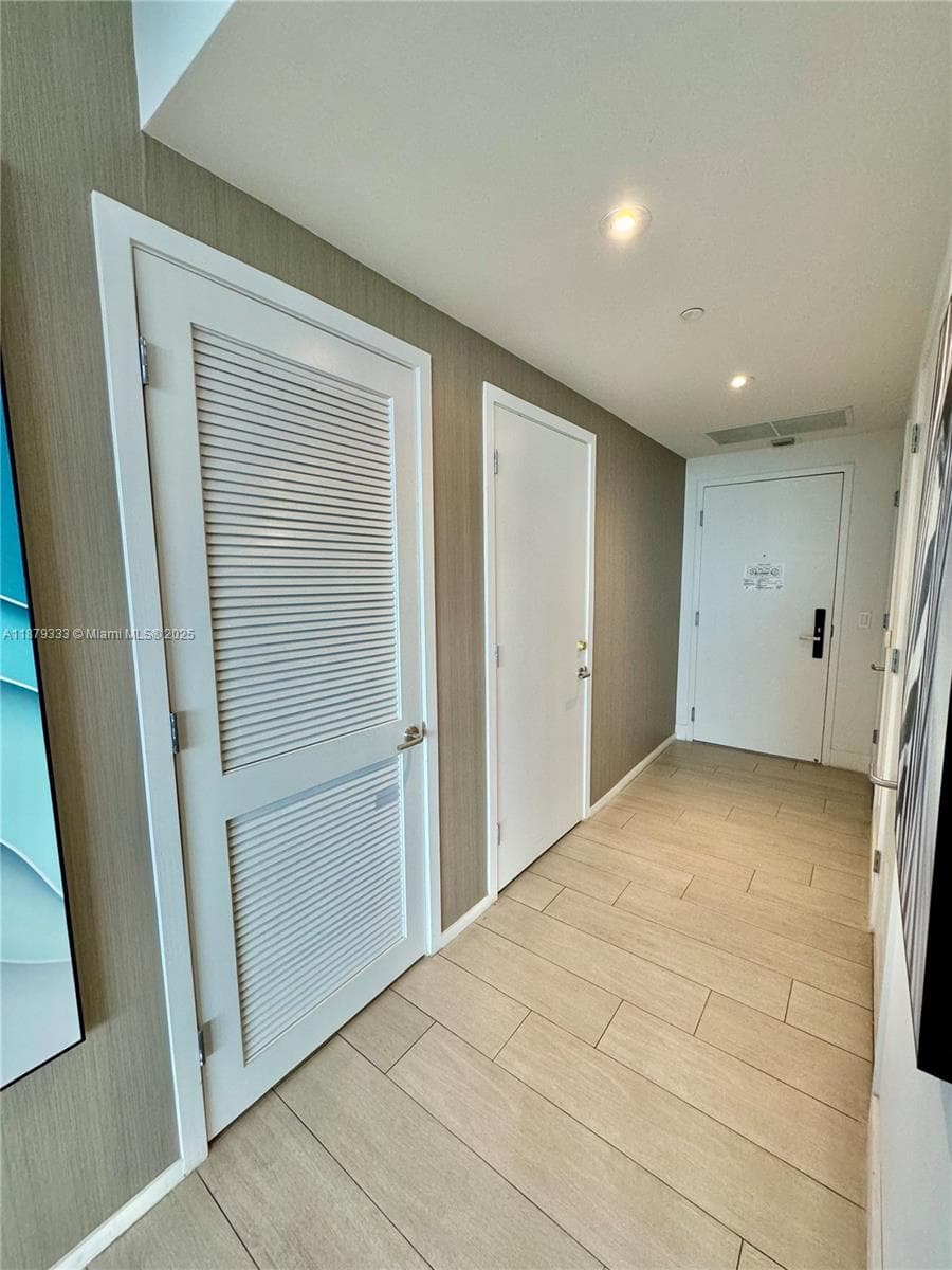 4010 S Ocean Dr R2406 photo 14