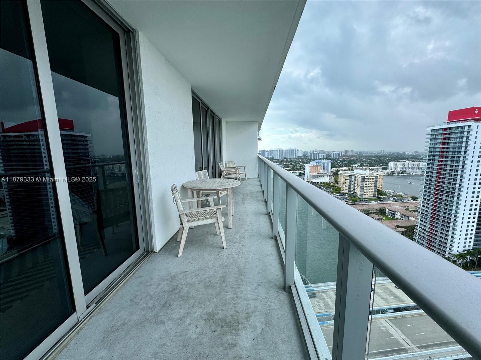 4010 S Ocean Dr R2406 photo 18