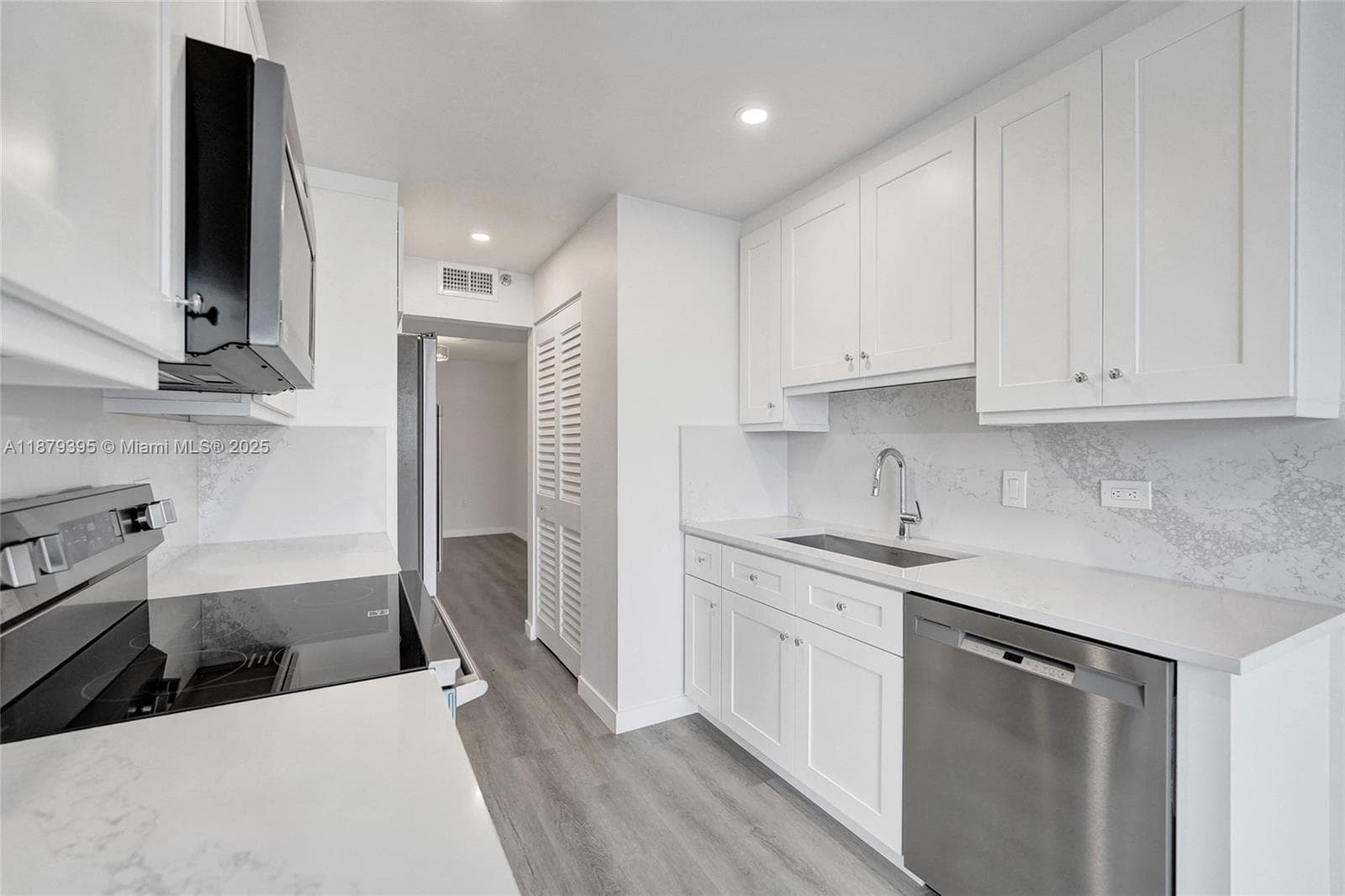 1201 Ocean Dr 2509S PH photo 15