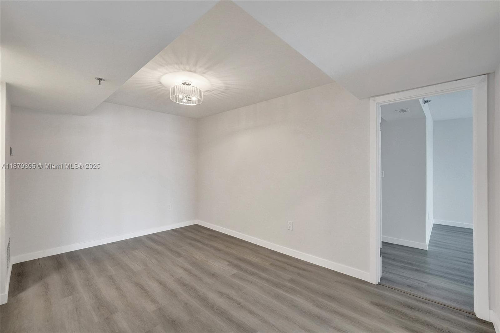 1201 Ocean Dr 2509S PH photo 19