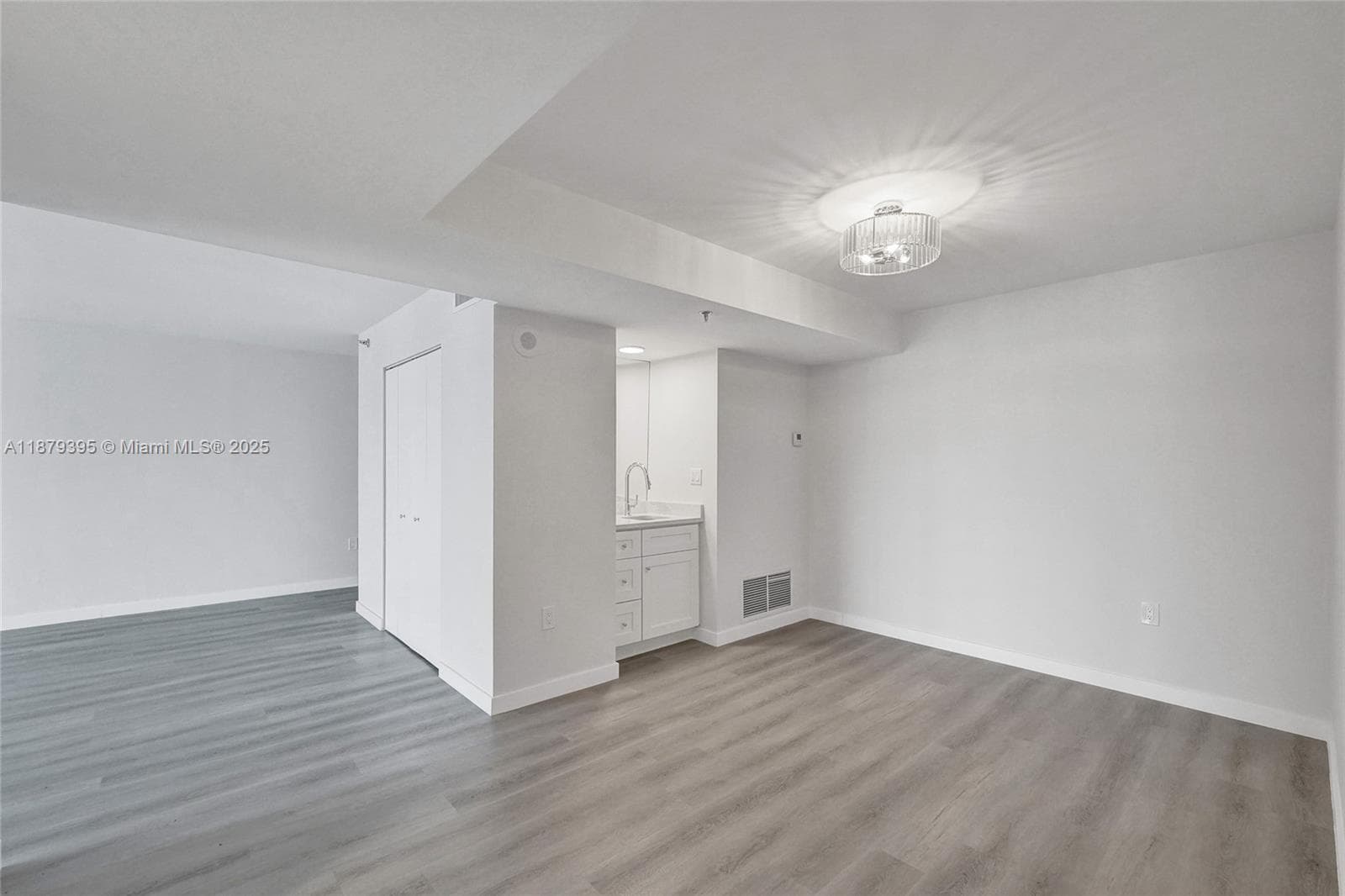 1201 Ocean Dr 2509S PH photo 21