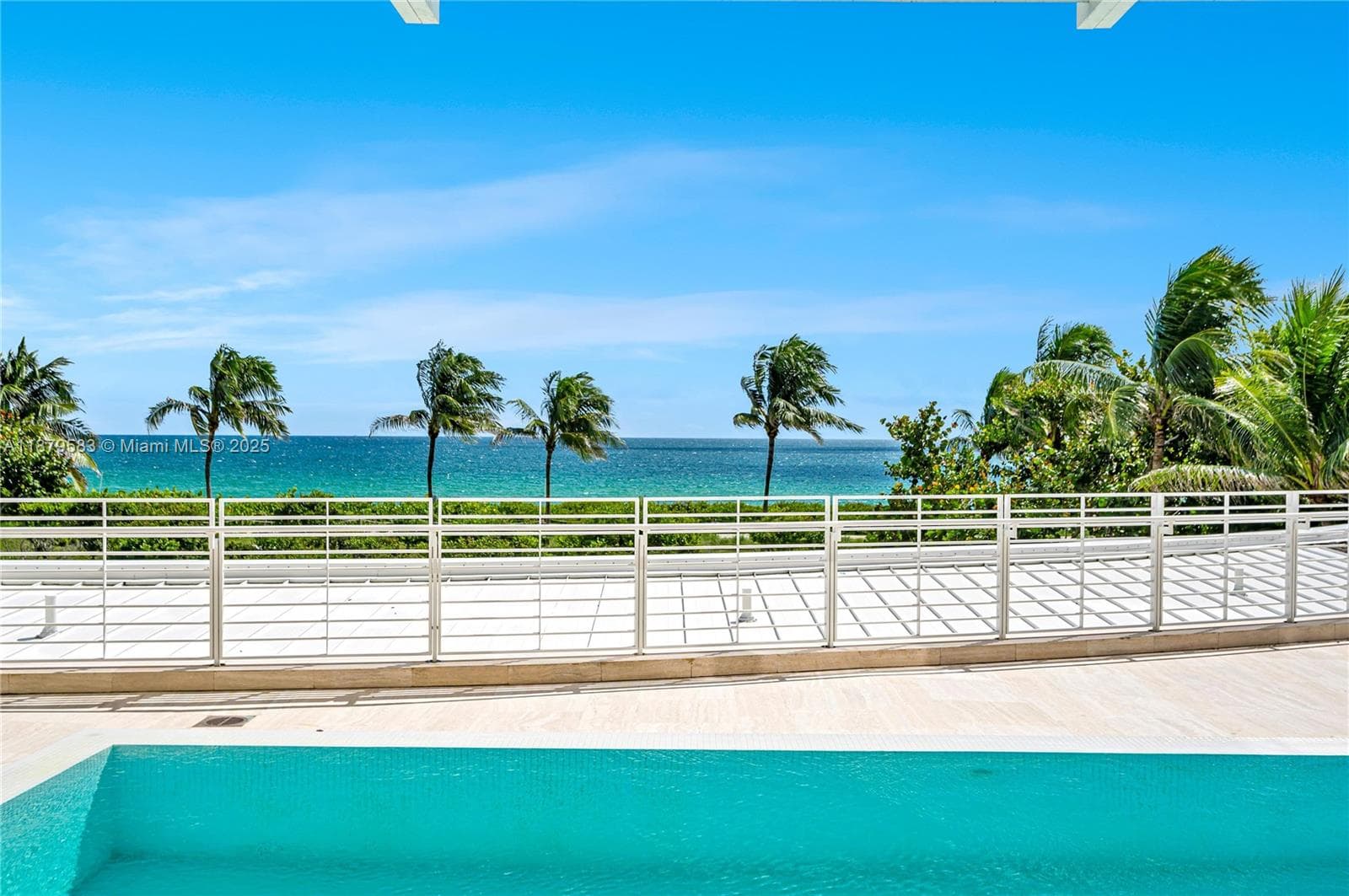 9001 Collins Ave 2