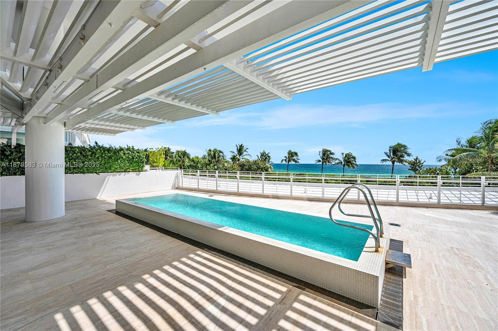 9001 Collins Ave 1