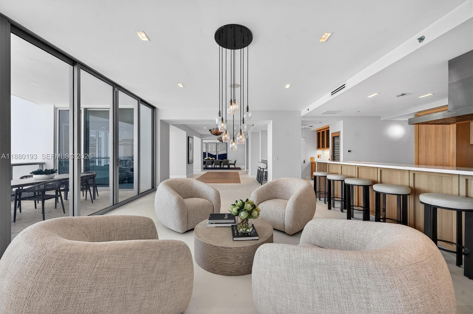 5959 Collins Ave 3
